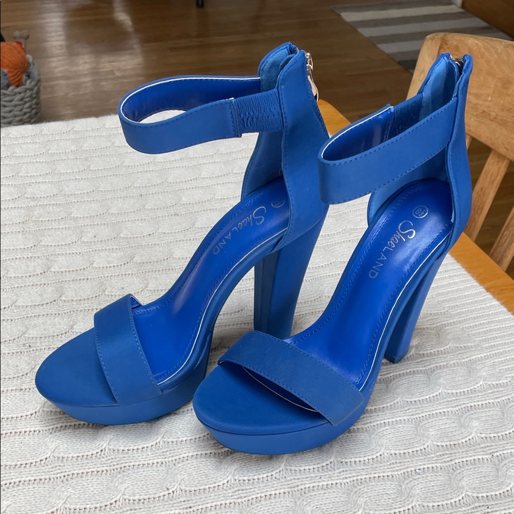 Shoeland Cutesy 8.5 Blue Platform Ankle strap 5.25” chunky zippered heel Sandals
